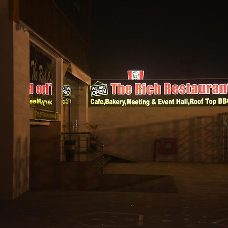 לאהור The Rich Hotel & Apartments מראה חיצוני תמונה
