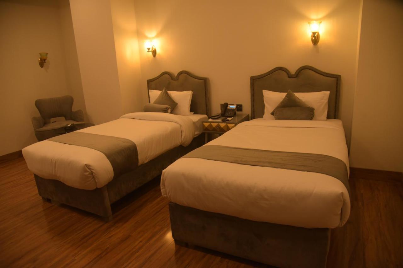 לאהור The Rich Hotel & Apartments מראה חיצוני תמונה