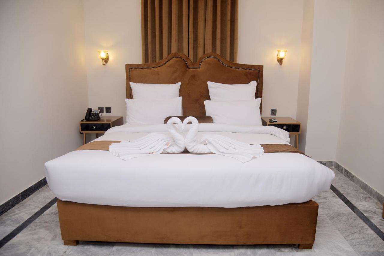 לאהור The Rich Hotel & Apartments מראה חיצוני תמונה