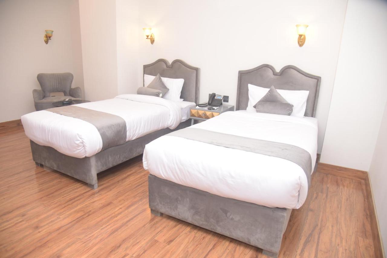 לאהור The Rich Hotel & Apartments מראה חיצוני תמונה