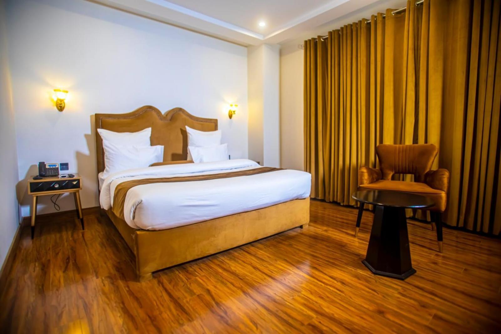 לאהור The Rich Hotel & Apartments מראה חיצוני תמונה