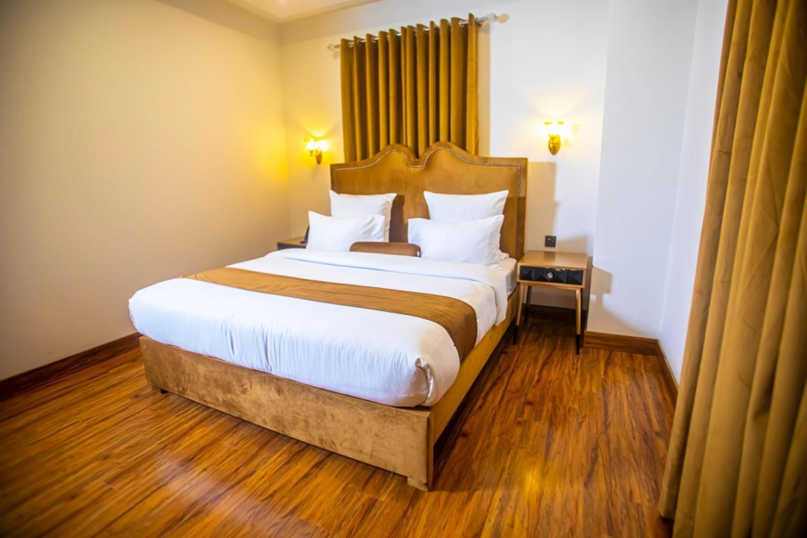 לאהור The Rich Hotel & Apartments מראה חיצוני תמונה