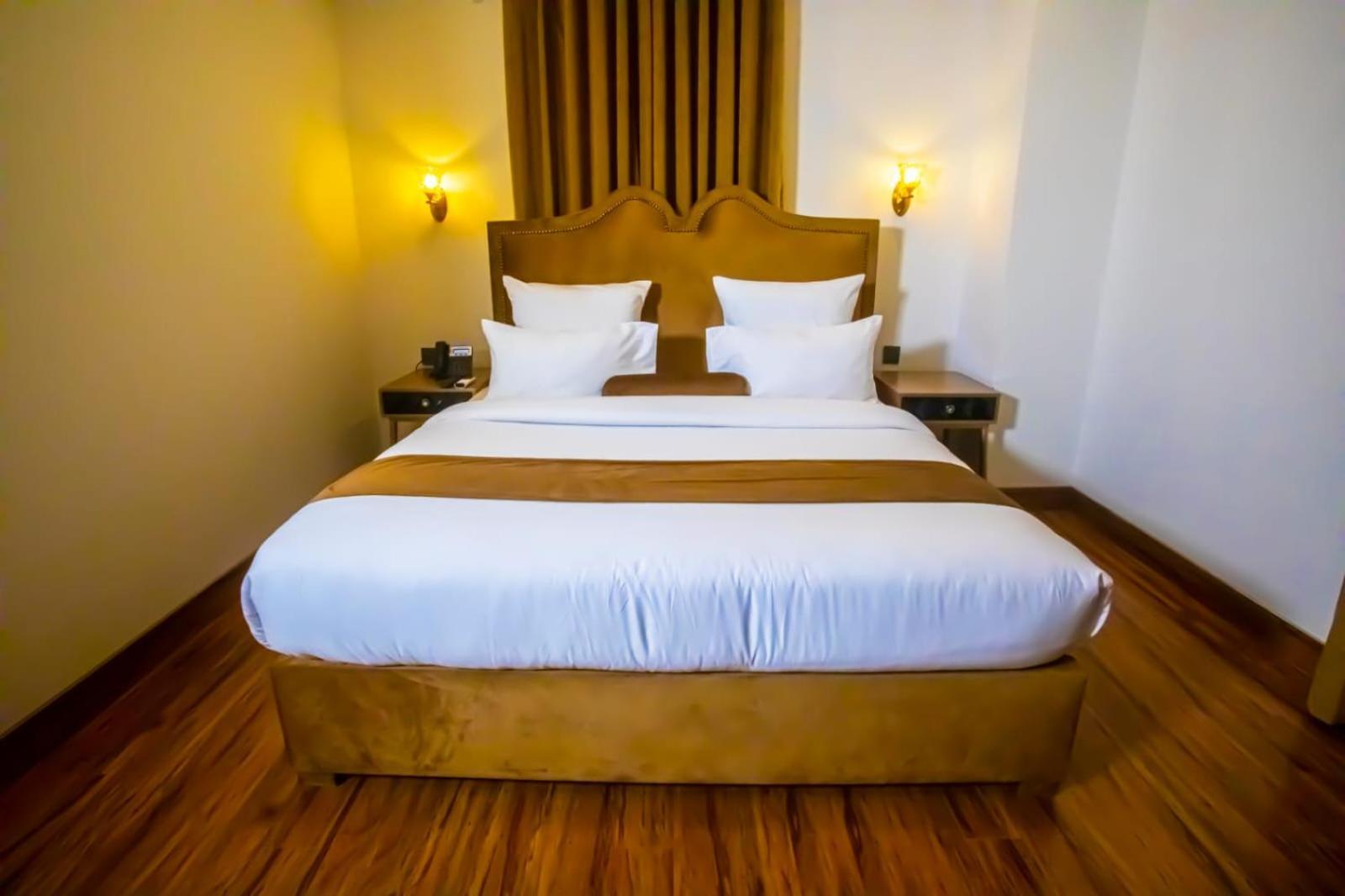 לאהור The Rich Hotel & Apartments מראה חיצוני תמונה