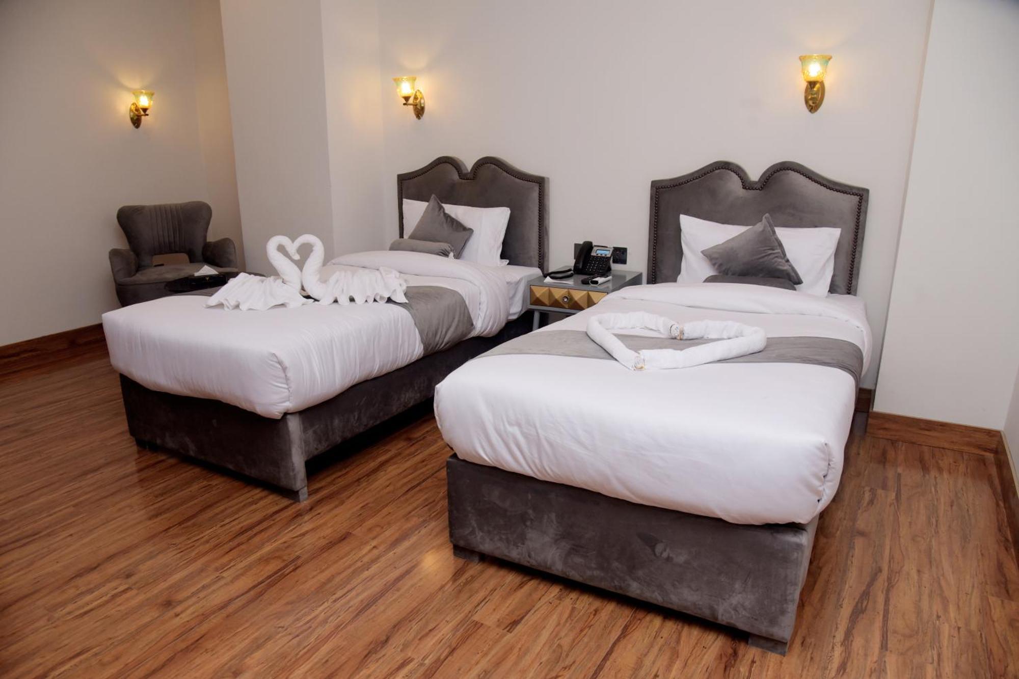 לאהור The Rich Hotel & Apartments מראה חיצוני תמונה
