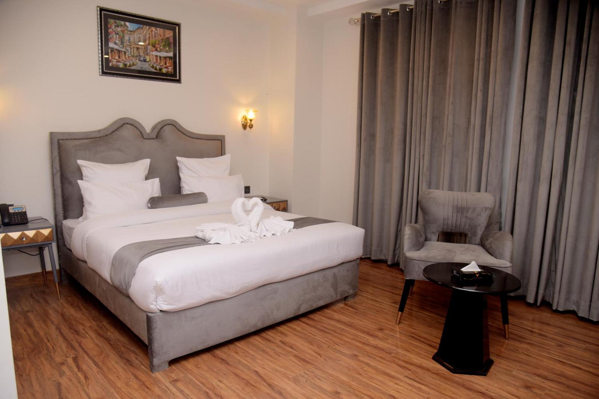 לאהור The Rich Hotel & Apartments מראה חיצוני תמונה